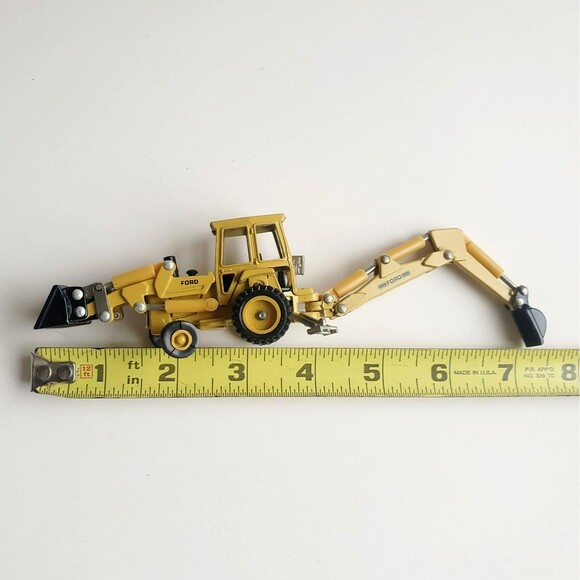Vintage ERTL Ford Tractor Backhoe Loader 1:64 Diecast Metal 555B Yellow - Picture 2 of 15
